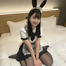 楓酱穿著女僕服迎接我，我好好親了她一輪♡一定要好好享受她那顆圓潤的美胸和中出性交！