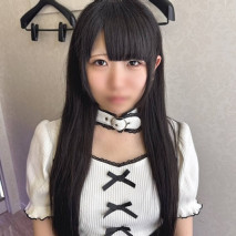 18歲/♡ 偶像志願♡ 害羞又純真♡ 小玲醬♡ 美腿♡ 翹臀♡ 很容易失去理智，甚至在她毛茸茸的陰道中出