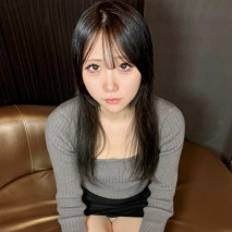 可愛的20歲小玲子♡雖然很緊張，但是偶爾看到的反應讓人萌得可愛♡生中出★無修正