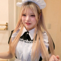 【無】超可愛的辣妹**穿著時代的女僕裝！太適合她了 ，她喜歡性愛，從頭到尾都玩得很開心，簡直太棒了！我願意為這樣的演員付多少錢！吞精和中出