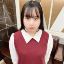 【初次拍攝】一位皮膚白皙、身材豐滿、有受虐傾向的音樂系學生演奏了一首情色和聲。她第一次被粗暴的陰莖插入後，瘋狂地達到了高潮。