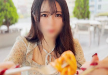 《壓倒性的10代！》 『完全露臉』偶像級！ 與清秀透明感溢出的18歲初次的現役女子校生午餐約會。 Fcup美白乳2次中出