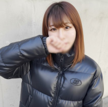 【勁爆JD】一位氣場強大的女大學生，想做點什麼有意義的事然後回家！真實成人深喉口交錄影，接著是生猛射精。