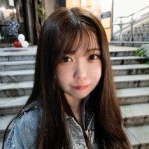 22歲超可愛的大學生，志在成為幼兒園老師。一個不該說出口的秘密。一股灼熱的精液射入緊繃的陰道。已確認懷孕。