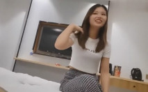 口才不錯的探花山哥酒店約炮 剛下海不久的會所兼職妹被瘋狂抽插到呻吟亂叫