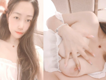 《反差學生妹泄密》藝校高顏值純情小姐姐為了賺點外快買名牌 土豪定製道具狐狸尾紫薇肛塞露臉聽指揮