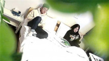 酒店偷拍！目測172CM的身材高挑四眼文靜小美眉，反差很大 和男友在一起 就是個極品騷貨，大長腿九頭身 ，很耐操 幹一小時