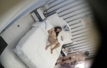 偷拍精瘦小夥和好身材的白嫩女友各種姿勢嘿咻