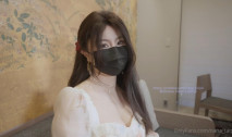 Onlyfans 極品白虎網紅小姐姐NANA 和男朋友參加了交換女友“我的老公是個變態”
