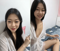 綠播女神下海！收費房大尺度自慰！性感大長腿，張開振動棒猛捅，掰開騷穴給你看洞洞