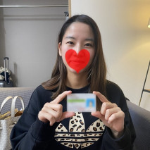 喜歡口交身材嬌小的19歲人妻♡用深喉挑逗，然後含著淚水再次吮吸的超級變態女♡