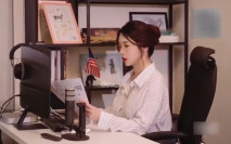 新品，萬眾矚目S級尤物御姐【辛尤里】母乳主題最新，乳汁辦公室3P，奶水喂養騎乘性愛前後夾擊口交後入