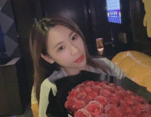 武漢美女程昕菲和猥瑣胖男友玩SM自拍