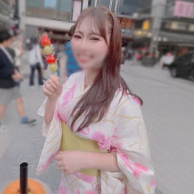 【初・無修正】以外科醫生為目標的美女醫大學生。 隔了好久的做愛第一次情人旅舘初次拍攝。 對沒有經驗的巨根勉强一邊感覺大量中出3回戰