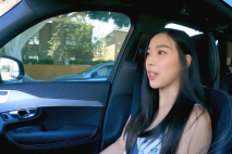 上海留學生【李艾】約會富二代開房被各種啪啪大屁股一字馬大開腿爆肏