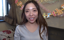 【豔麗苗條】「我想要獎勵自己！」在生日那天，隊員們兩人隆重又濃厚地祝福只會工作、私人寂寞的美女OL！