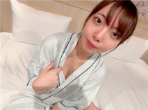 敏感度超群的E罩杯優等生美女任憑性欲陰道活塞！！忘記攝影機！ 升天絕頂連發！！