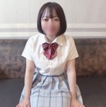 與擁有天然陰毛和隱藏的美乳 18歲純真少女連續兩次不間斷地進行性行為。讓大叔大量妊娠中出！不可避免的受孕行為！