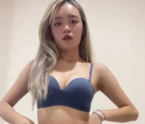 美乳妹喜歡幫哥哥口爆