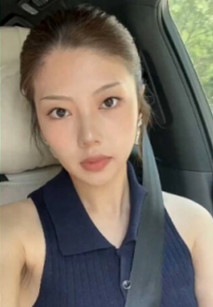 職校美女韓佳妮被閨蜜男友幹 閨密在旁邊全程拍攝記錄 視頻被閨蜜流出！