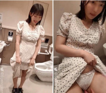 推特8gakenken大神約炮超級甜美鄰家美眉，白虎嫩逼竟然是粉紅的，叫床尖叫可動聽了，不是特別漂亮，但初戀感十足