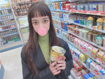 【連續中出】對擅自缺席課程的白皙苗條妹子集體中出懲罰了。