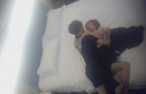 新流出天眼酒店偷拍 飢渴情侶剛進房間衣服還沒脫就先幹一炮熱身 吃完漢堡繼續激情啪啪