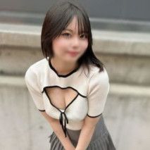 【初次・露臉】瑞希醬什麼都不知道的情況下就被配對了。因為是午餐約會，所以我引誘她到酒店性愛！！雖然看起來很清純，但似乎也沒有完全反對，結果還是得到了濃厚的中出。