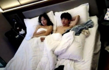 流出天眼酒店偷拍精品 極品小白襪妹子被舔狗男友無套狠操 對白非常精彩 完整版