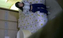 私房三月流出 精品樂橙雲酒店偷拍 性感露臍裝高分美女來姨媽闖紅燈被操兩次