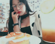 網上認識的護校生 剛剛進入調教階段 身材很棒