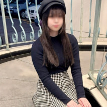 經驗人數1人，首次體驗男友以外的陰莖。這是首次大量中出放任18歲的視頻。FPS職業玩家的隱藏神級身材！！