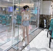 10萬粉絲的小網美