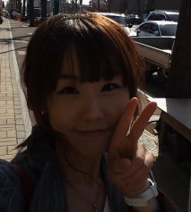 這少女感的笑容真是美麗極了 女上位 騎得很開心 做愛好舒服！