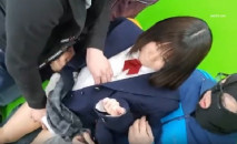 清純jk學生妹 被幾個男子連續輸出無套內射 小嬌乳 無毛鮑魚