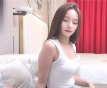 重金約炮大二兼職女神 奶大膚白難得的極品