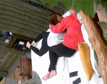 《酒店攝像頭破解》中年大叔酒店約炮身材火爆的美女同事 各種姿勢瘋狂插插插