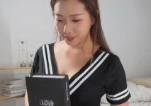 獸醫系琪琪終於畢業了 一定要跟教授們各自來一發再群P