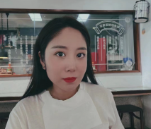 河北唐山近幾年熱點頻出，永利國際KTV事件熱度還未散去，今日 玉田花店老闆娘 葉叢 的瓜又熟了!