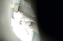 最新流出酒店偷拍-小哥半夜撿屍喝醉酒少婦嫂子開房大力得把她操醒