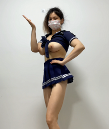 巨乳網紅~萬聽~小姐姐，裸舞專輯秀，一曲舞給秀出特色，芭啦芭啦櫻之花，乳房淫蕩跳動！