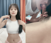 甜美乖巧新人妹妹！在床上非常騷！抓屌埋頭吸吮，脫掉內褲求操，第一視角操美穴，妹妹很享受