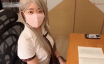 大奶JK美眉 舒服啦 有一點舒服 給別人用還不如給我自己用 繼父無法忍受繼女穿著太性感去學校 真早自己先享受 無套內射