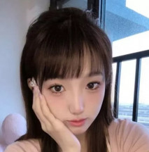 女大學生劉紫玥和男友的裸聊視頻被出賣