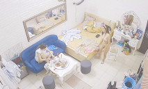 監控破解偷窺一居室三個姐妹在家裡光溜溜的換衣服