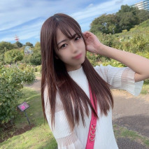 首次攝影・露臉！！ 在咖啡店工作被迫的女大學生，接受一切，被迫吞下渾濁液體，連續兩次被插入陰道內射！