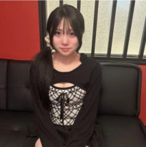 【初次・完全露臉】一個缺錢害羞天真的19歲女孩。 直到被做愛為止的一部分始終。 ～第一次也是最後一次出演。