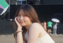 笑容甜美酒窩反差騷妹與同居男友各種性愛自拍流出