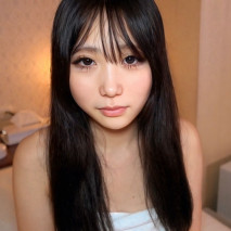 【無】身高171cm身材出眾的美腿美女 、雖然感覺很老實，但內心喜歡一些刺激的事情…她沉迷於吸吮式振動器，一次又一次地達到高潮，吞精和內射