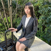 【完全露臉】地方樸素的OL在出差地的飯店中出做愛！！平常的工作壓力喜歡深喉的隱形變態